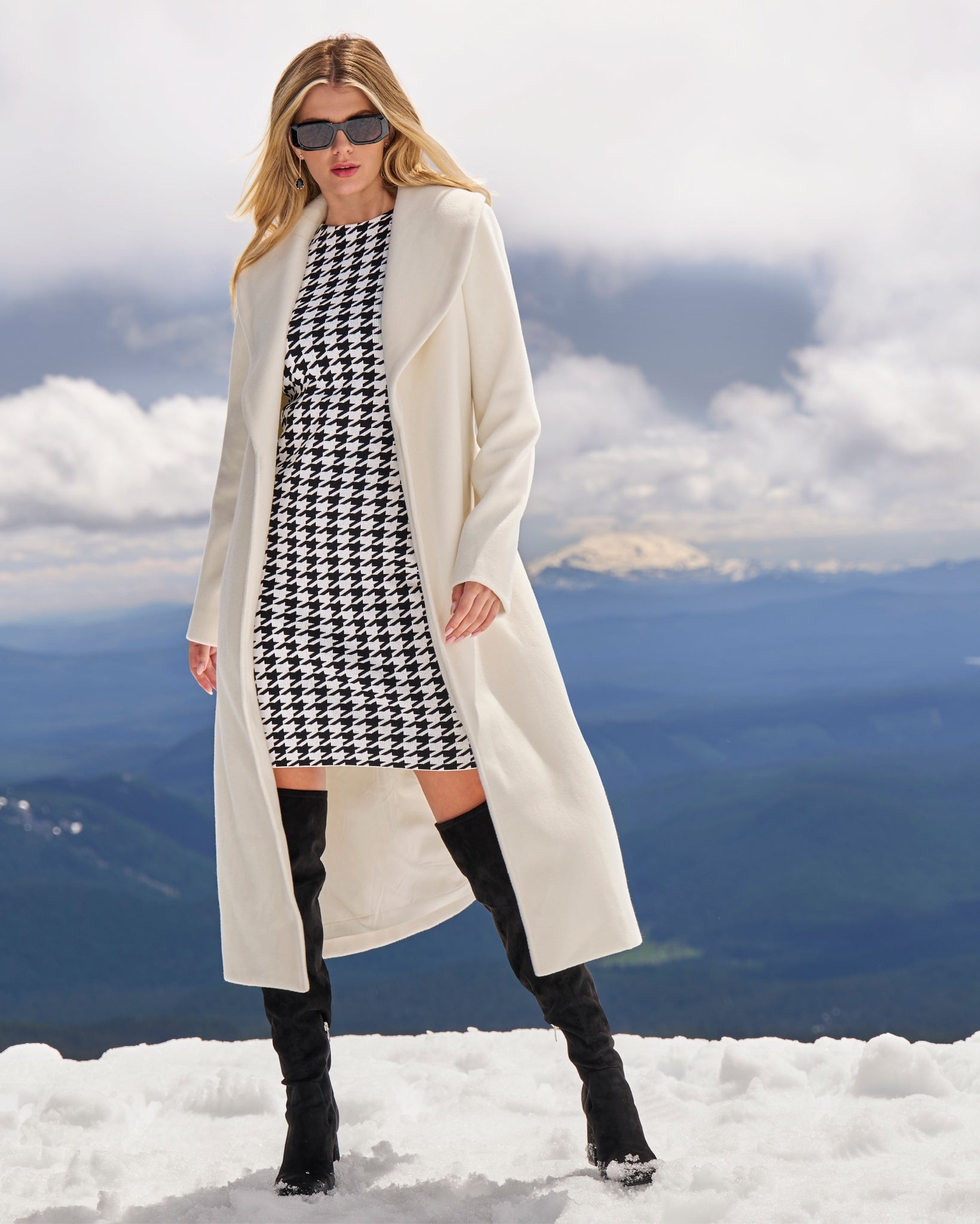 Shawl Collar Tie Waist Coat Off White