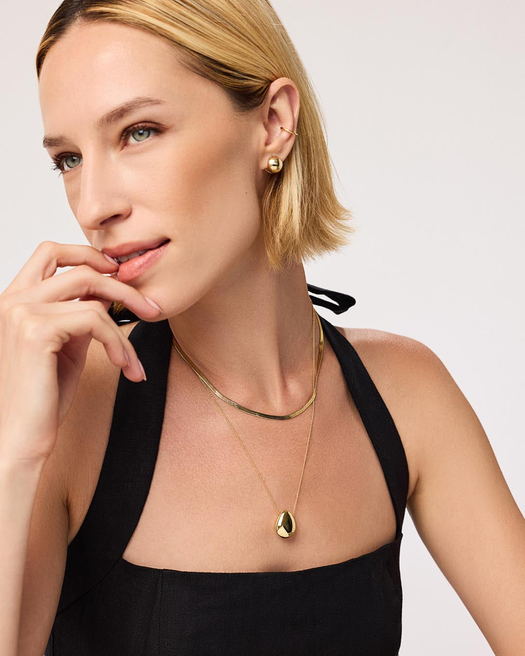 Gold Pendant Necklace - Pebble