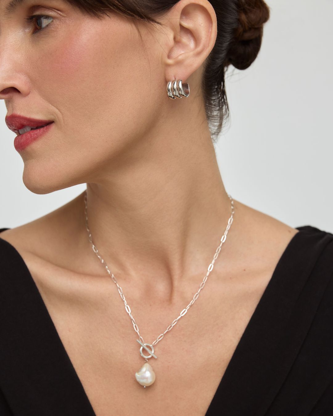 GUGGENHEIM HOOP EARRINGS SILVER