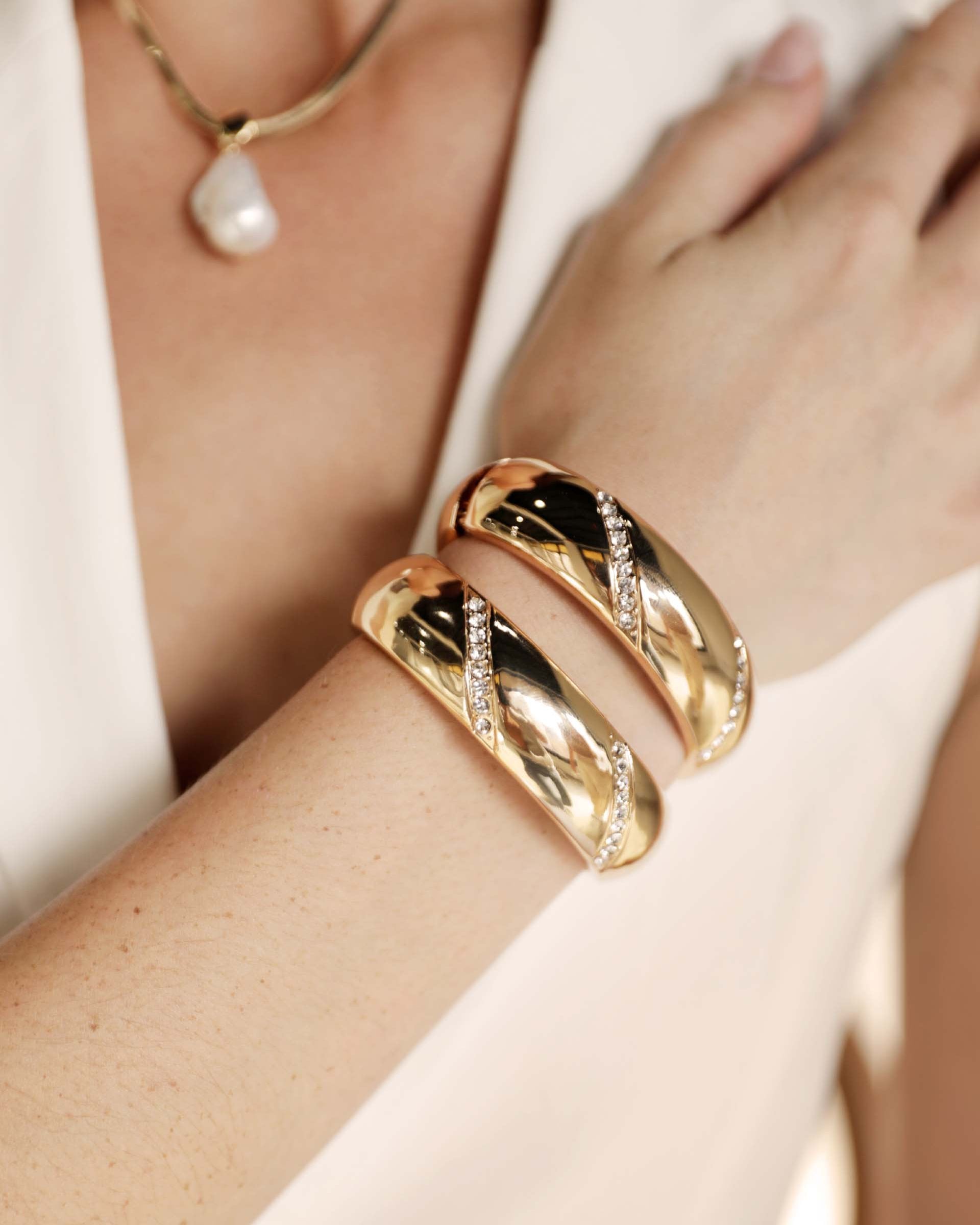 Crystal Dotted Bangle