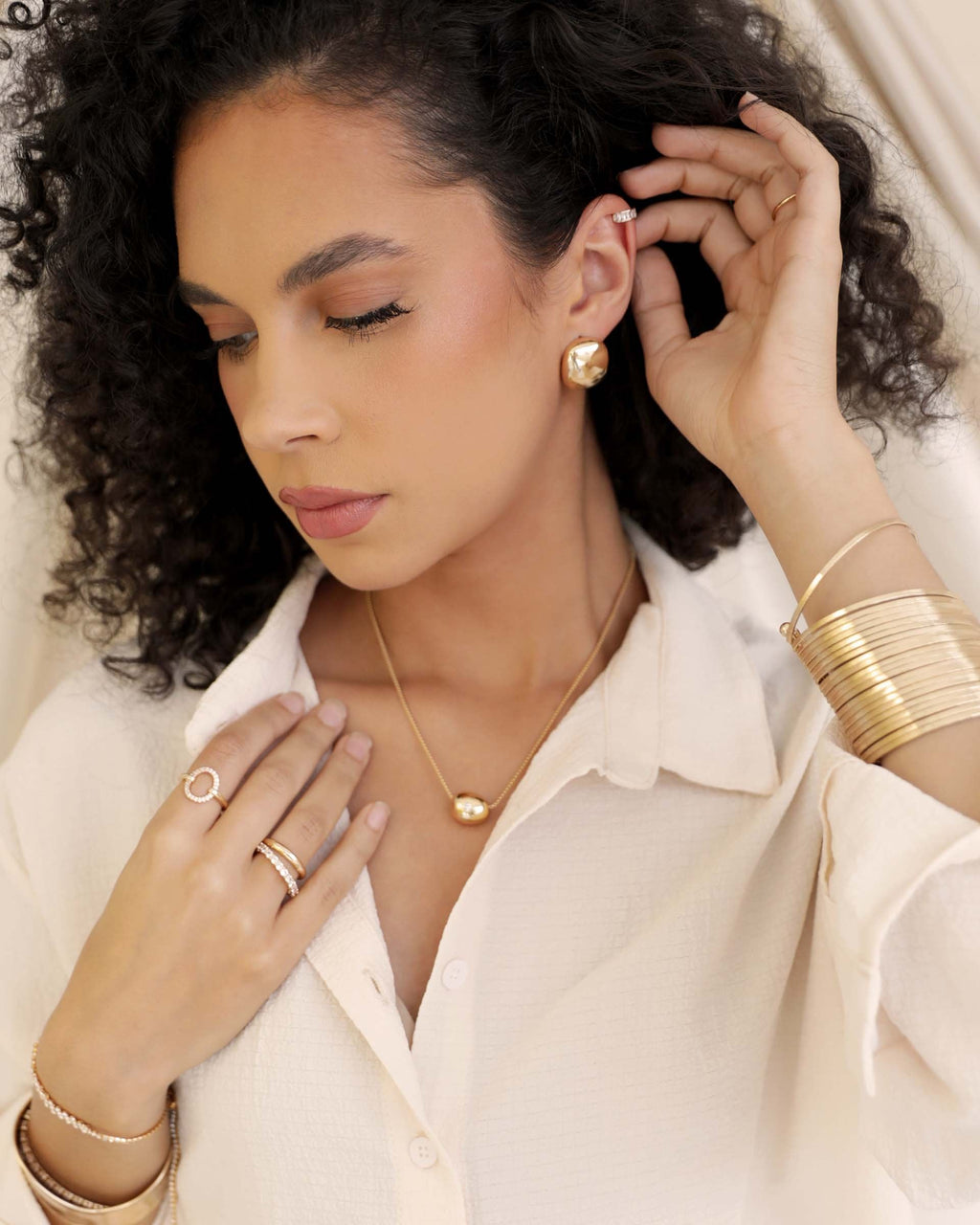 Minimal Curved Square Stud Earrings