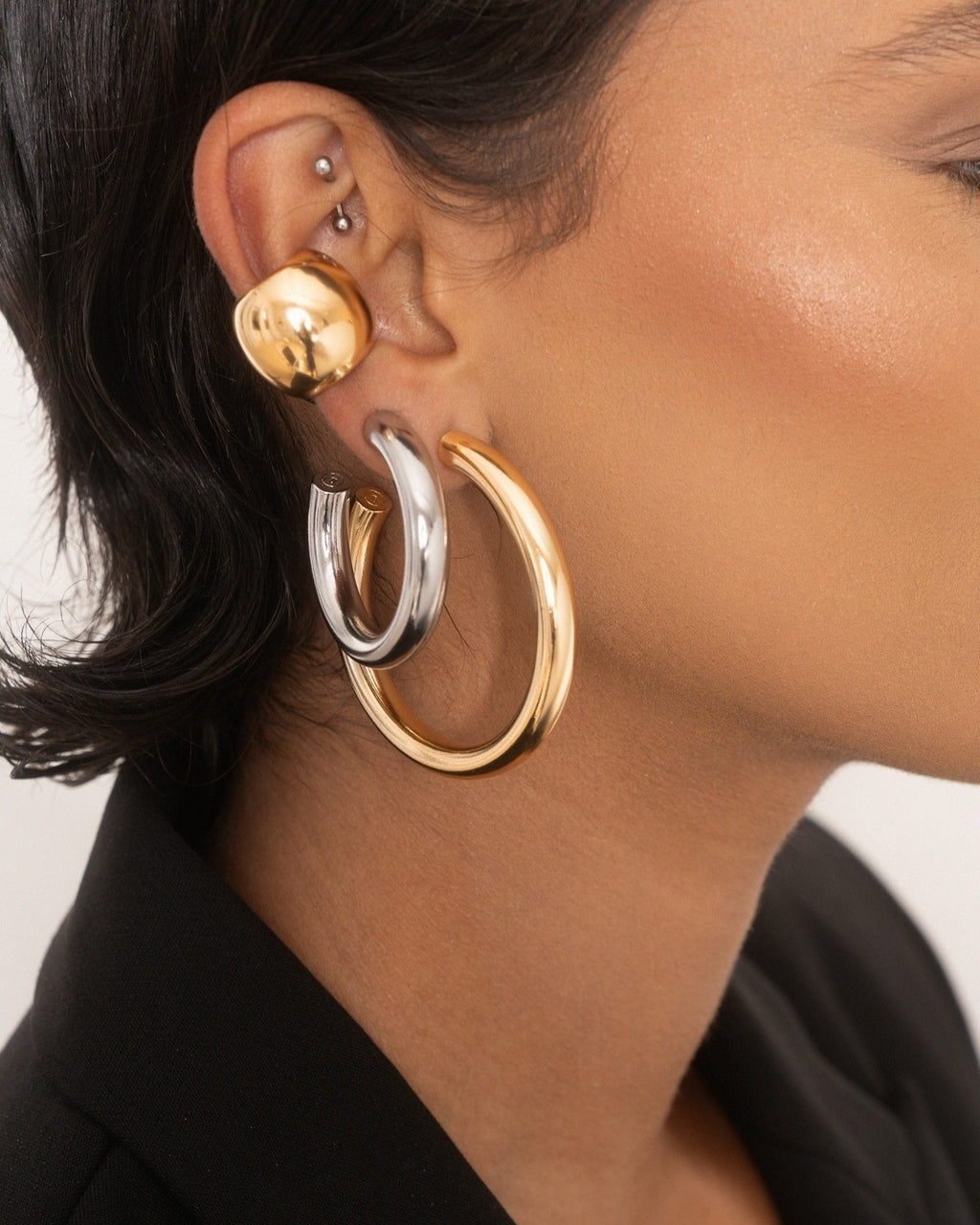 Medium Thick Classic Hoops
