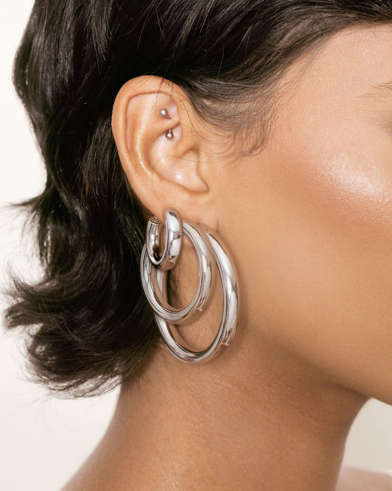 Large Thick Classic Hoops
