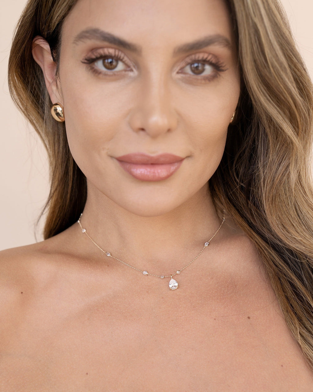 Delicate Crystal Pendant Necklace