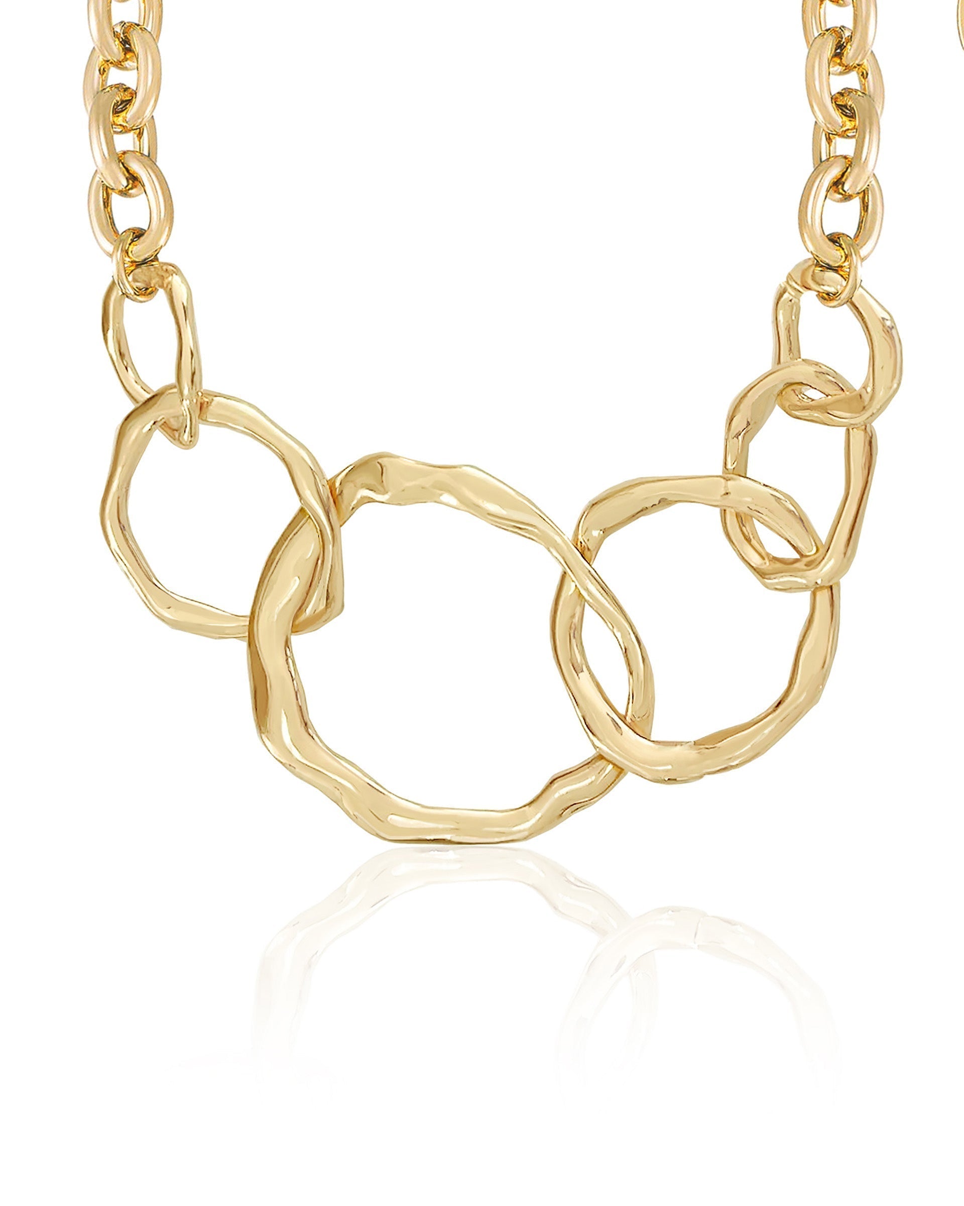 Interlocking Golden Chain Necklace