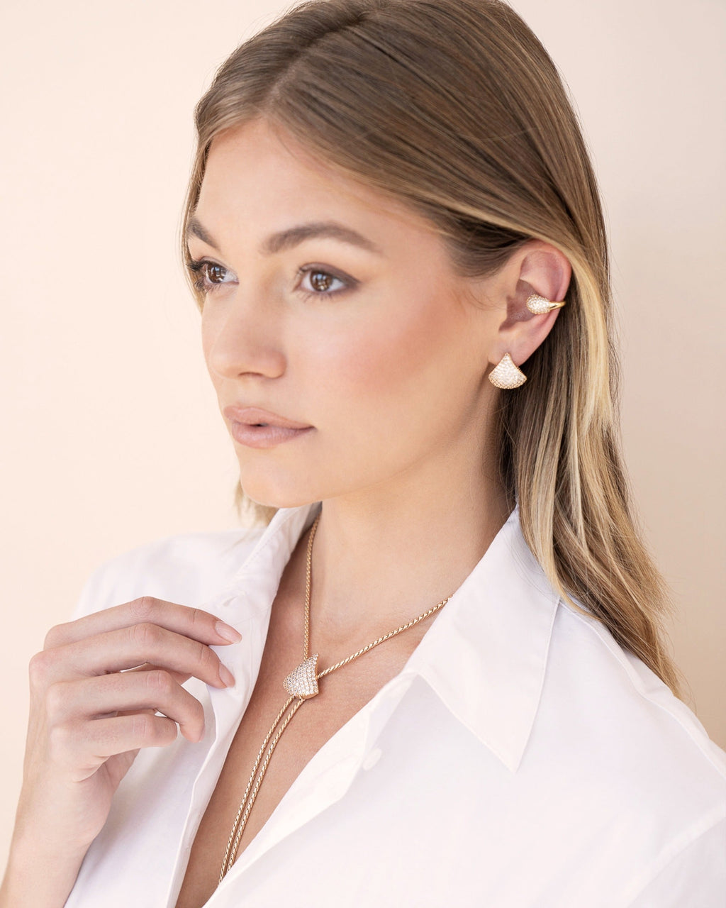 Pavé Shine Bolo Necklace