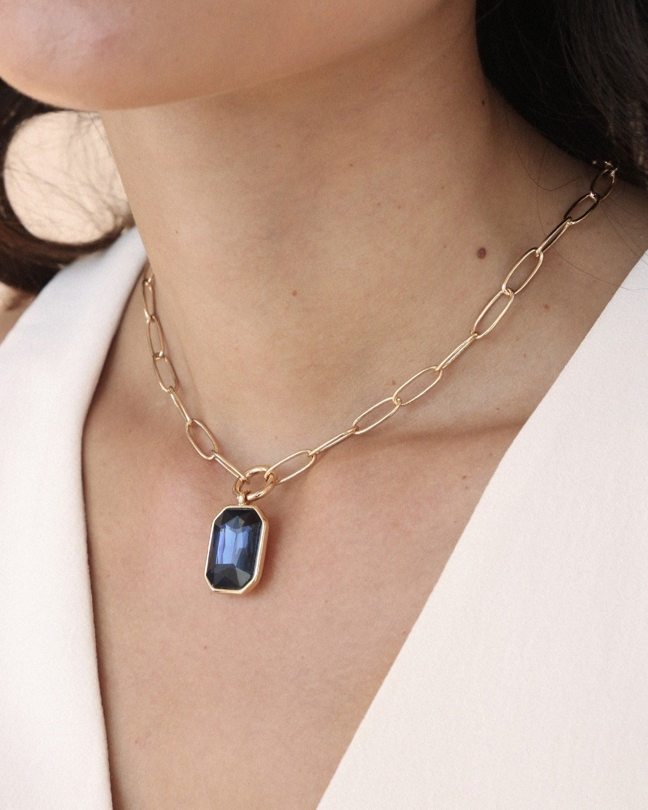 Deco Pendant Necklace