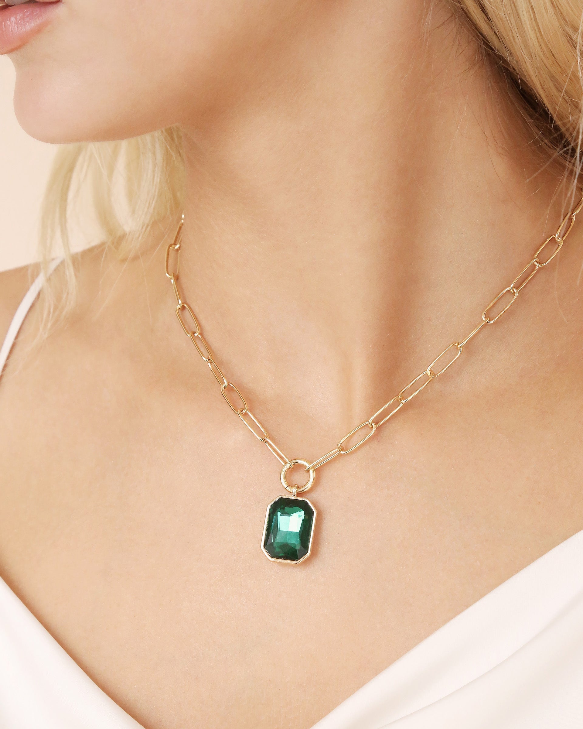 Deco Pendant Necklace