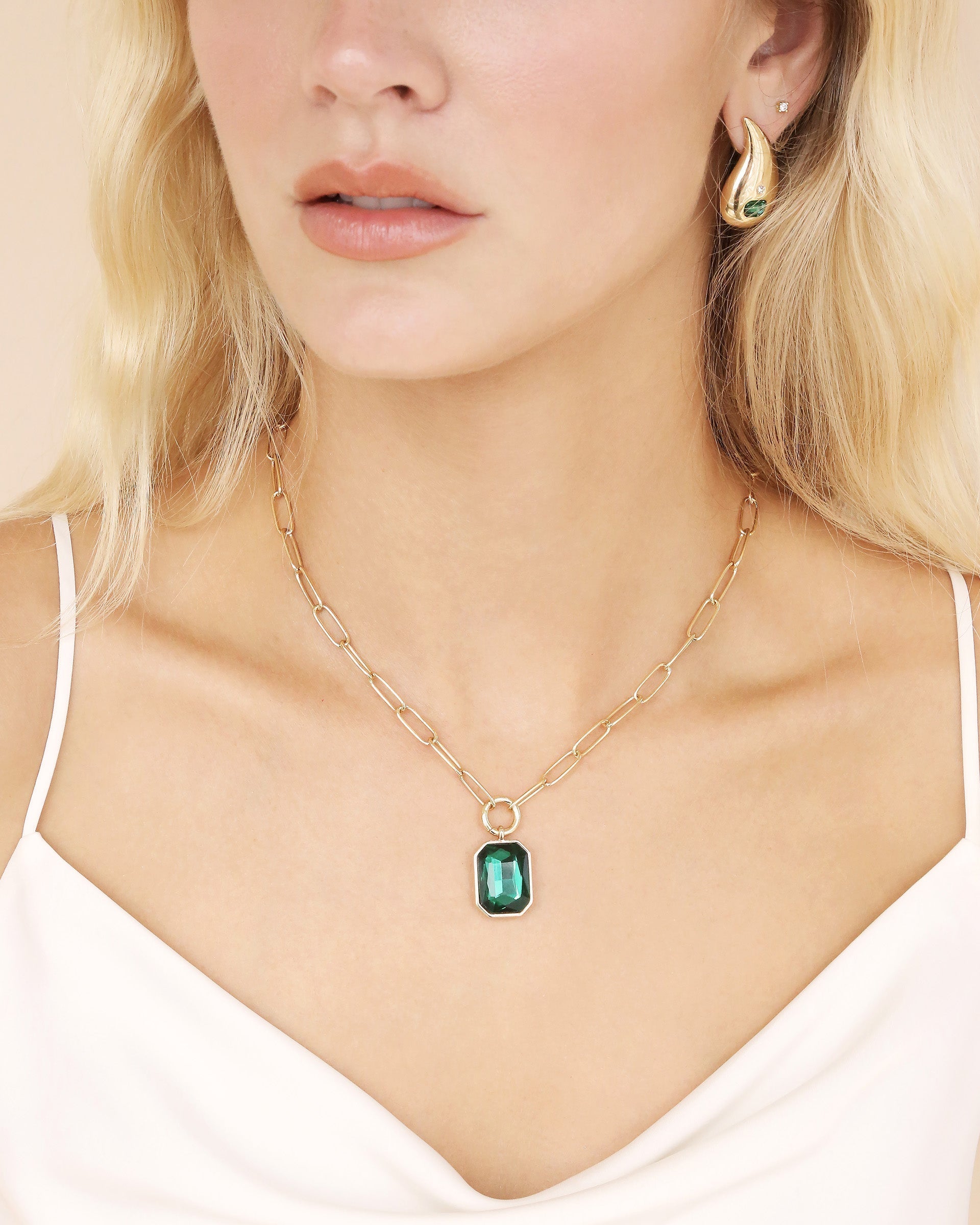 Deco Pendant Necklace